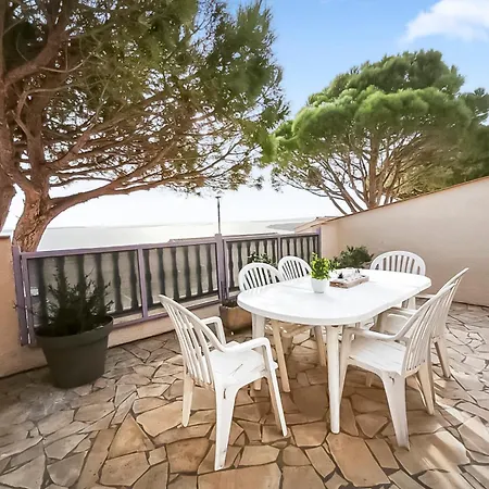 Confortable Avec Parking Et Terrasse Appartement