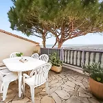 Confortable Avec Parking Et Terrasse 루케이트
