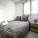 아파트 Confortable Avec Parking Et Terrasse