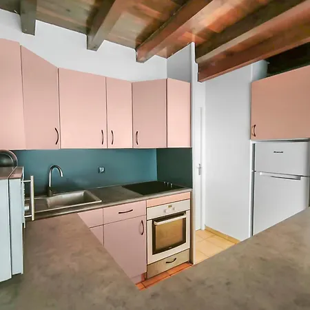 Confortable Avec Parking Et Terrasse Apartman *