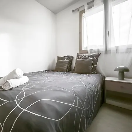 Appartamento Confortable Avec Parking Et Terrasse